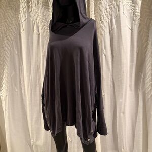 🖤 Michael Lauren Black Asymmetrical Hoodie w/ Button Detail – Size M